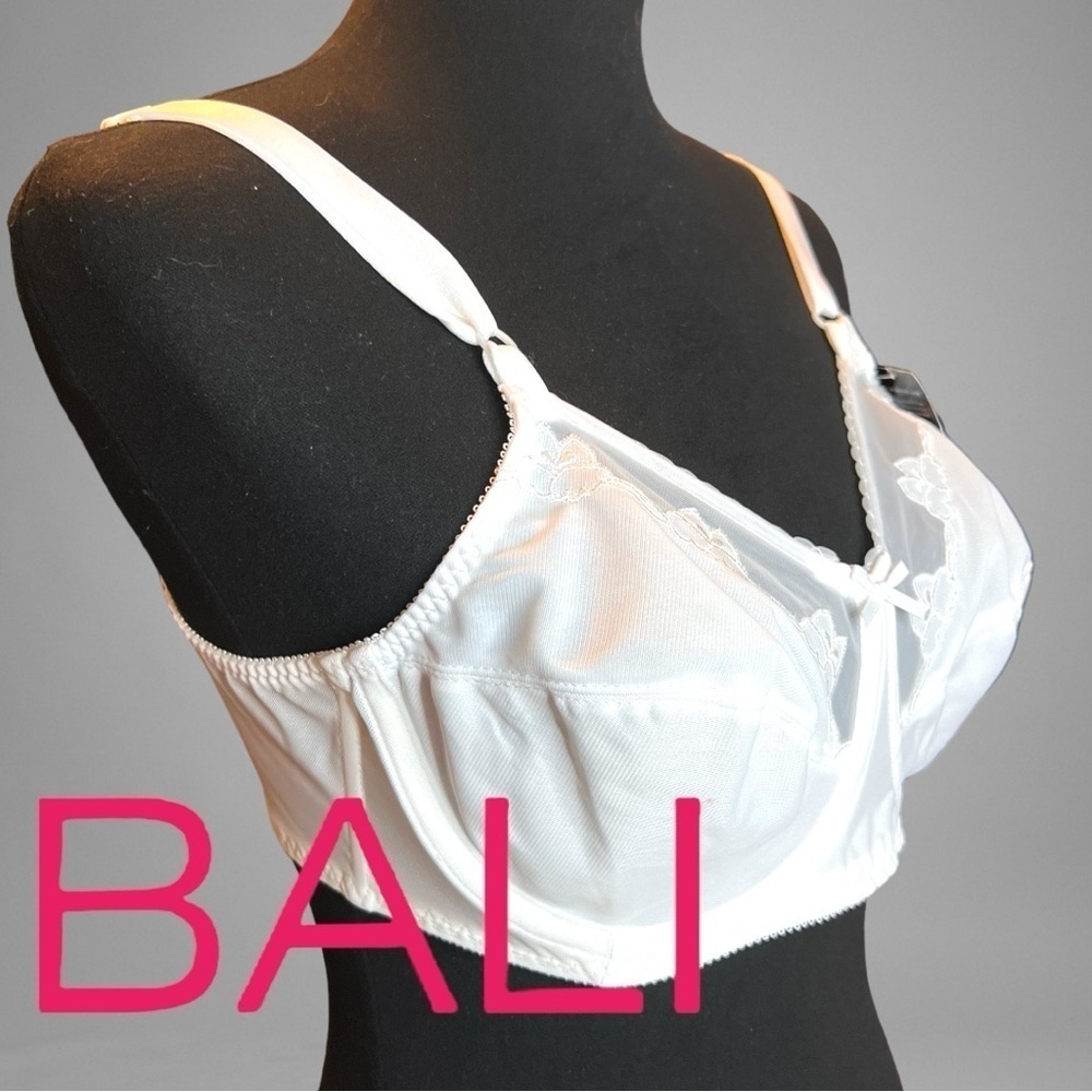 Bali Women's Flower Underwire Bra